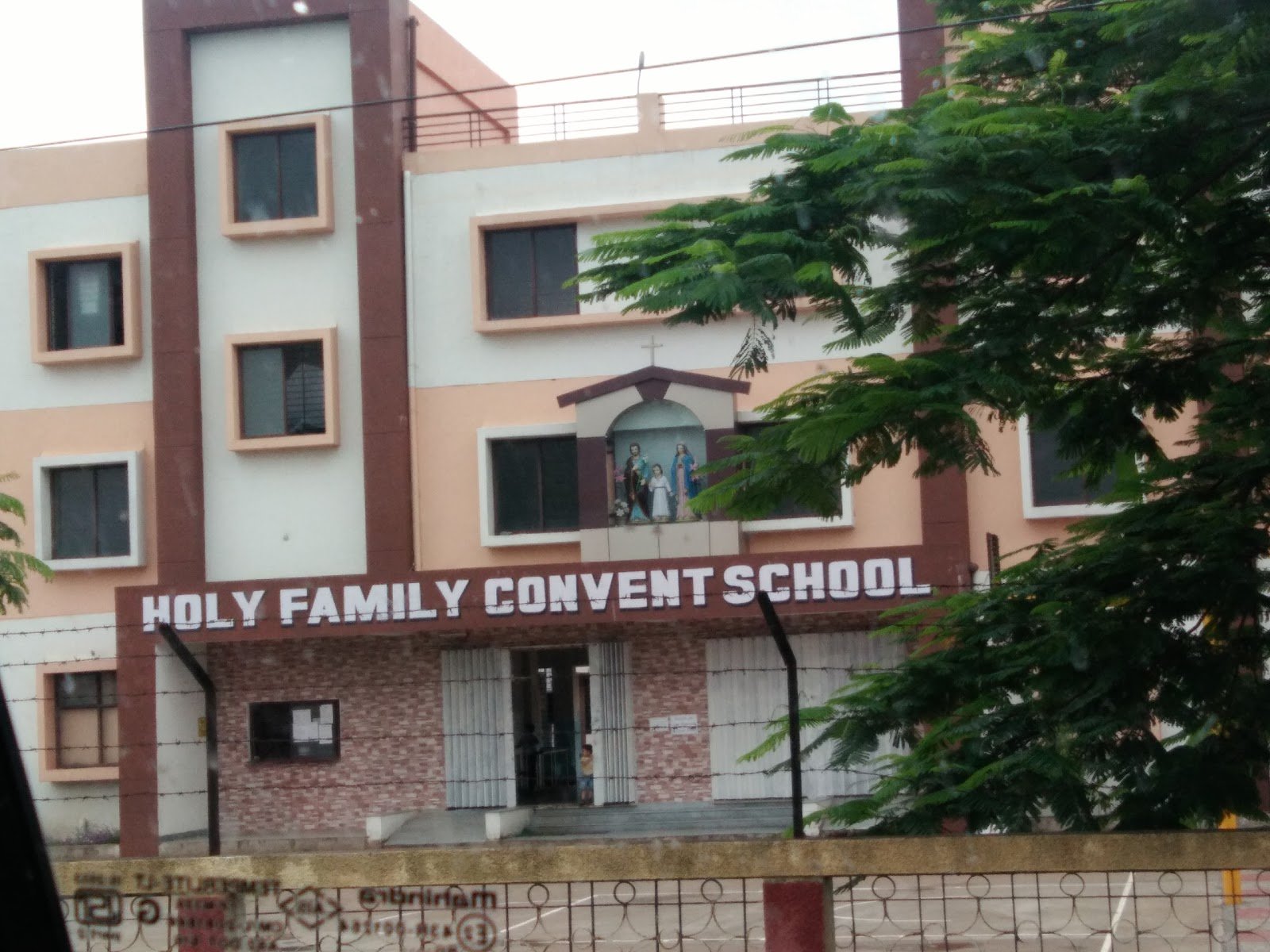 Holy Family Convent School - Nipania, Indore - Reviews, Fee Structure